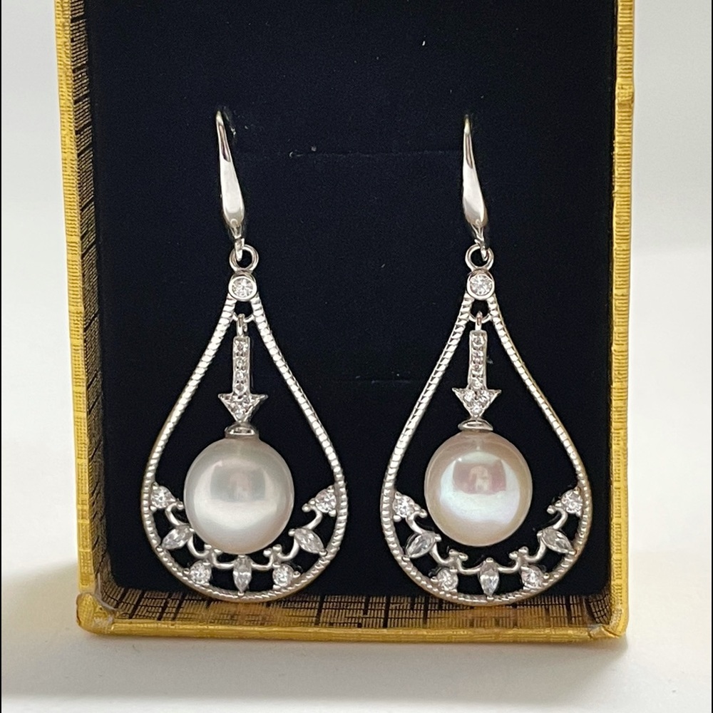 Authentic Freshwater Pearl Earrings